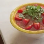 Qué tal una sopa fría de pimiento con un toque de jengibre