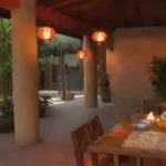 Cuál es el encanto del restaurante tailandés en la esquina del barrio