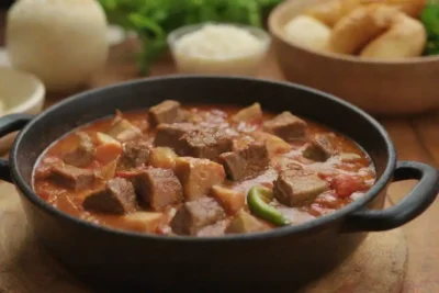 Ginisang: estofados filipinos coloridos y sabrosos con ingredientes tradicionales