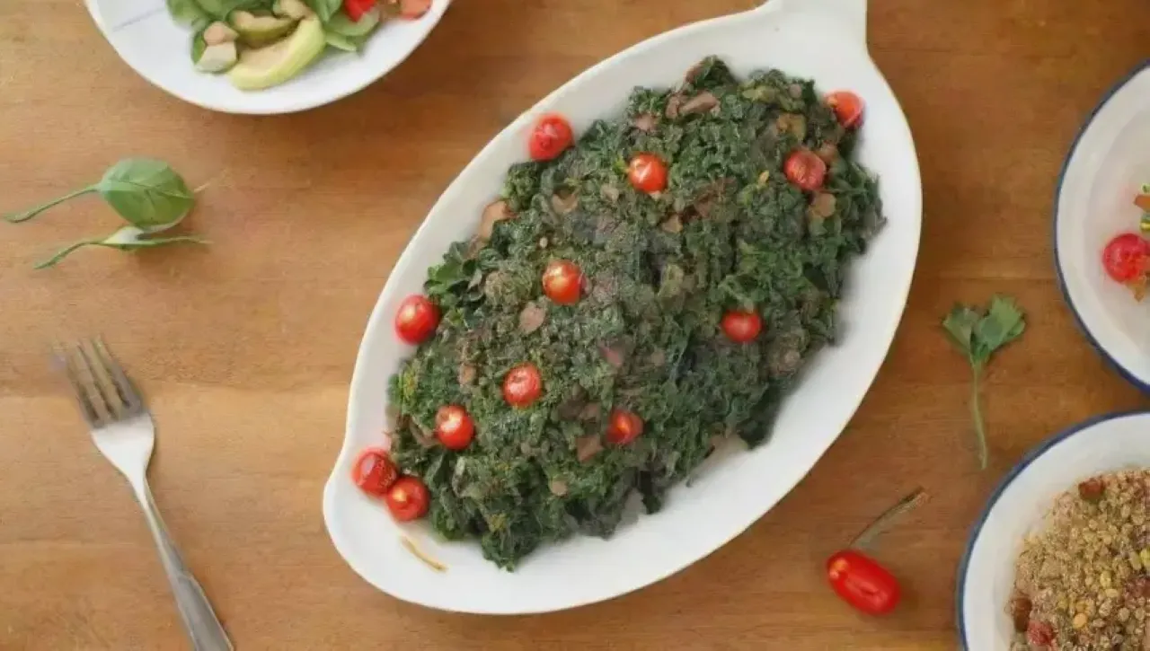 Una colorida y saludable preparación de comida en un ambiente acogedor