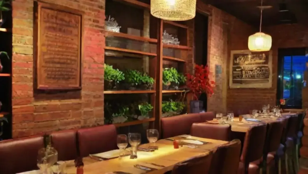 Un ambiente elegante y vibrante con colores vivos, decoración moderna y deliciosa gastronomía