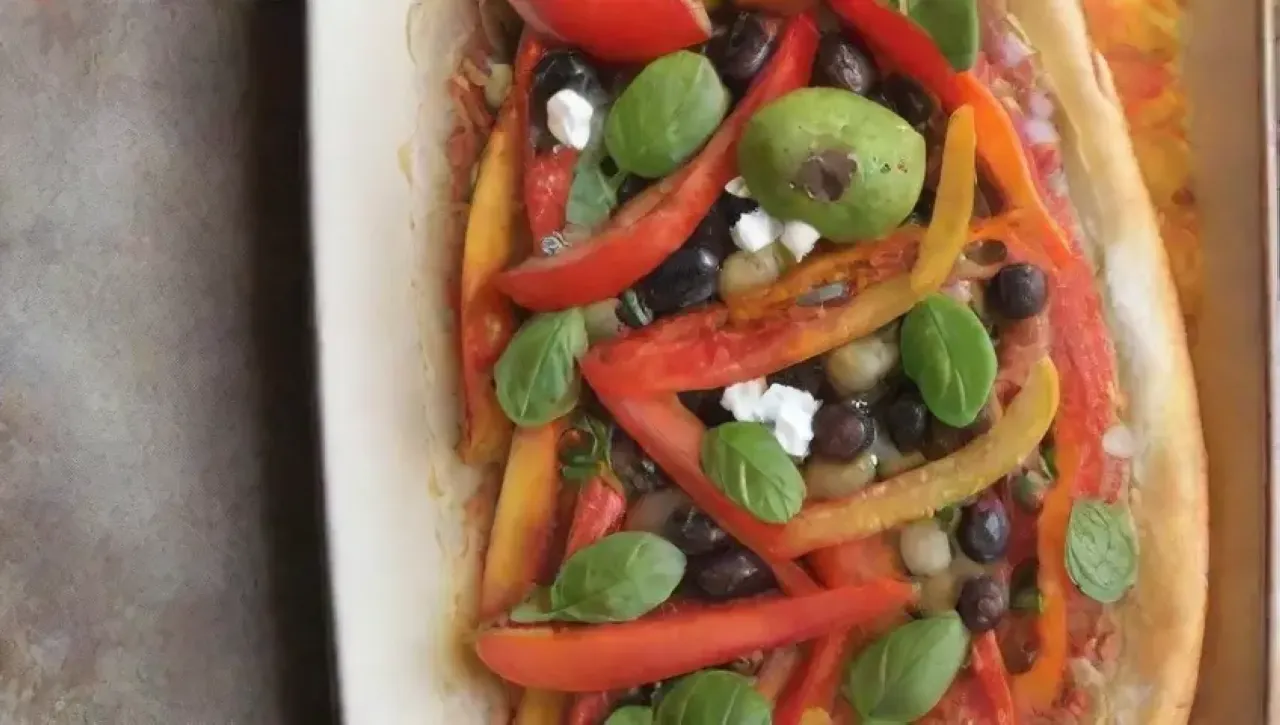 Una explosión de colores y aromas en una cocina acogedora