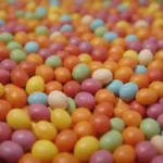 Dulces coloridos y tradicionales en un ambiente festivo