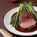 Cómo hacer un filete mignon con salsa de vino tinto exquisito