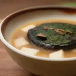 Has probado la sopa de miso con tofu y setas shiitake