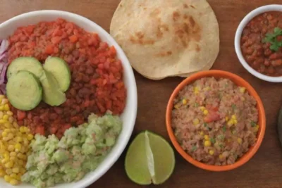 Guarniciones mexicanas coloridas: arroz