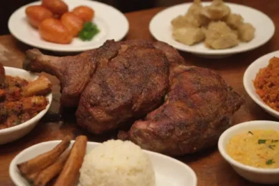 Descubre la historia y tradición del cordero asado en Turquía