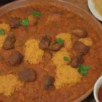 Platos nigerianos coloridos y festivos con rica tradición y aromas cautivadores