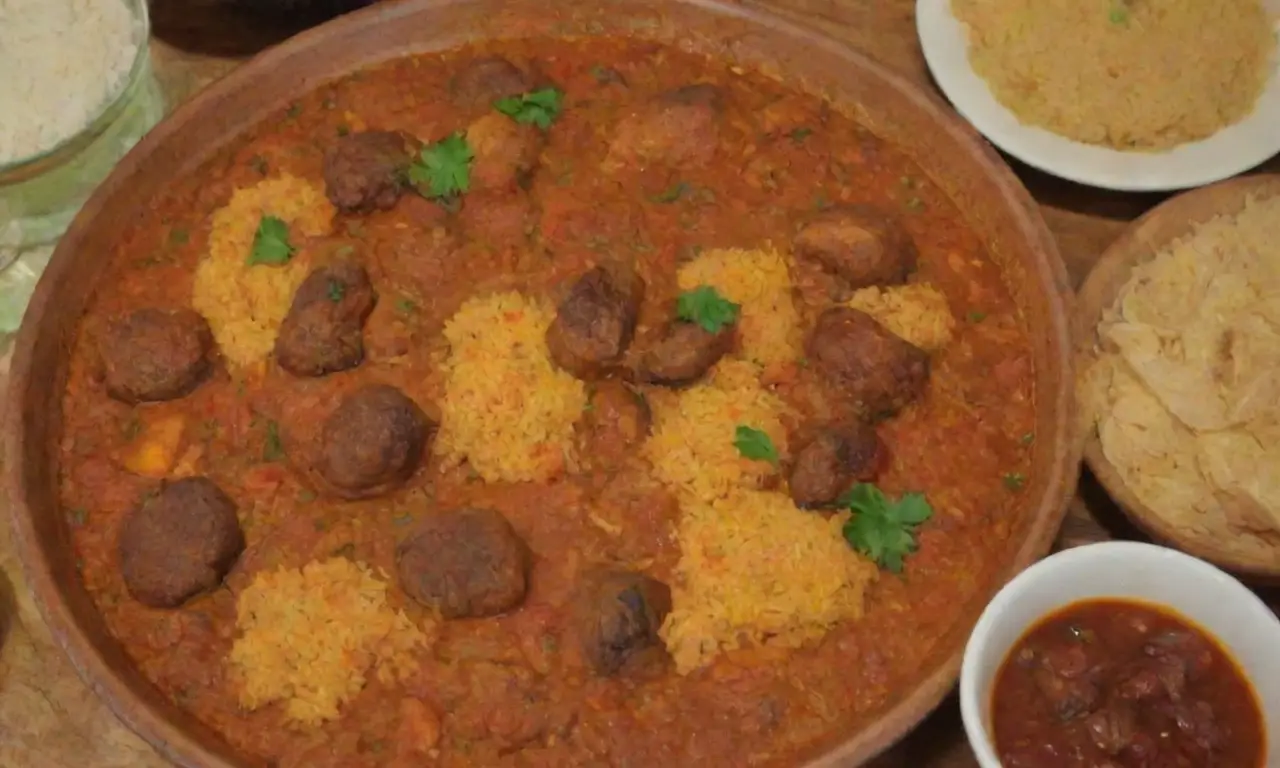 Platos nigerianos coloridos y festivos con rica tradición y aromas cautivadores