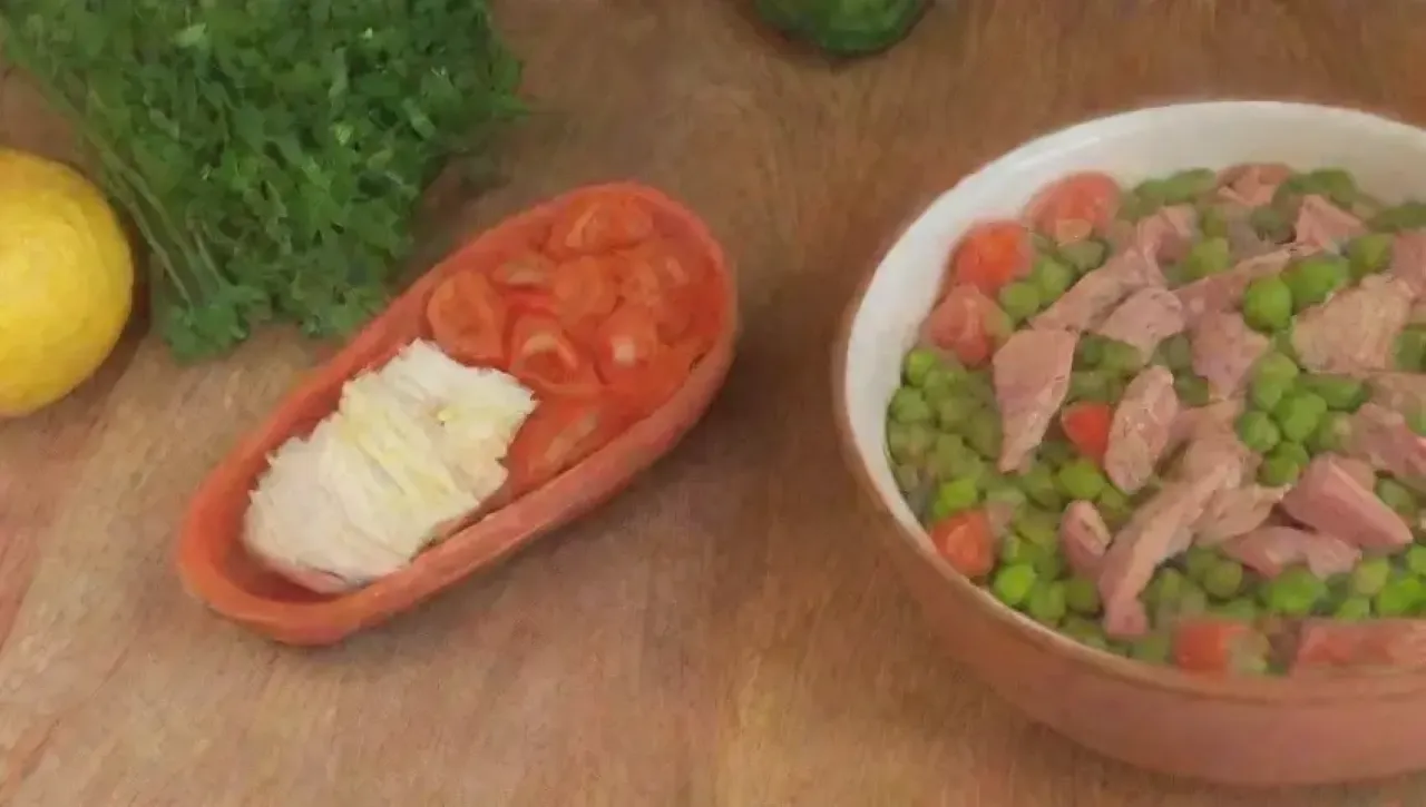 Una cocina acogedora llena de ingredientes frescos y coloridos para preparar un delicioso plato