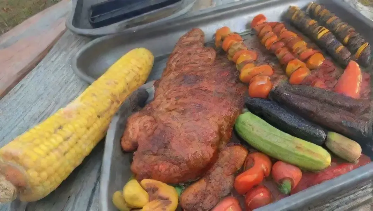 Escena de barbacoa vibrante con pollo jugoso, especias coloridas y risas en un soleado patio